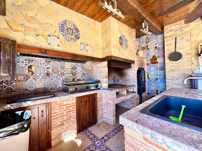 Image No.19-4 Bed Villa for sale
