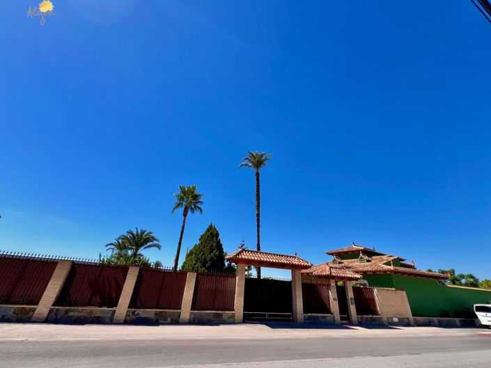 Image No.2-4 Bed Villa for sale