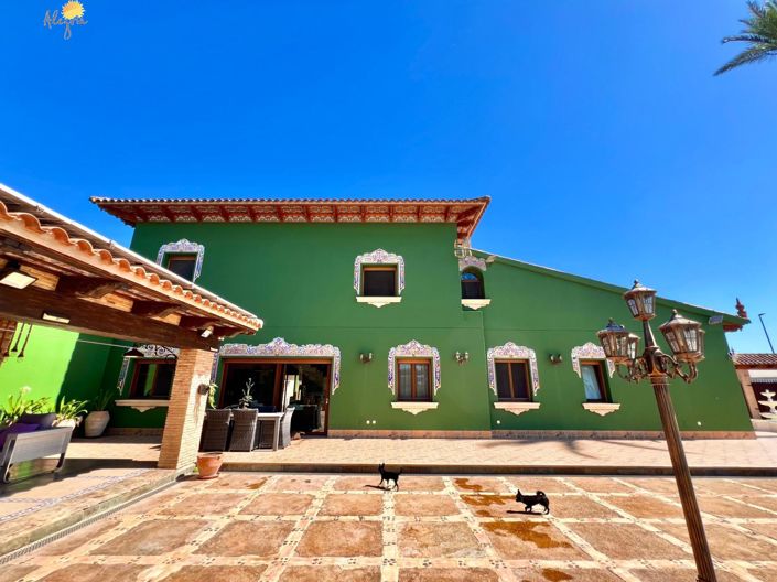 Image No.23-4 Bed Villa for sale