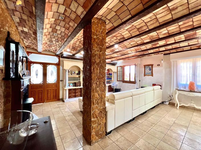 Image No.29-4 Bed Villa for sale