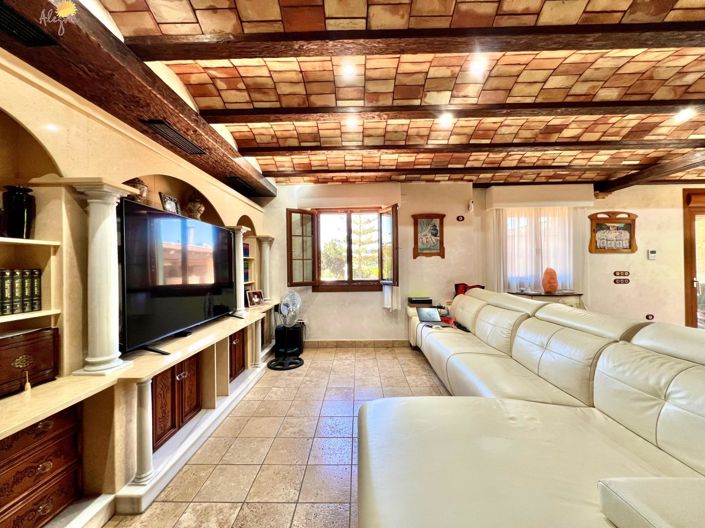 Image No.30-4 Bed Villa for sale