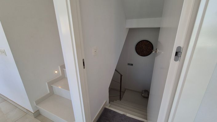 Image No.45-4 Bed Villa for sale
