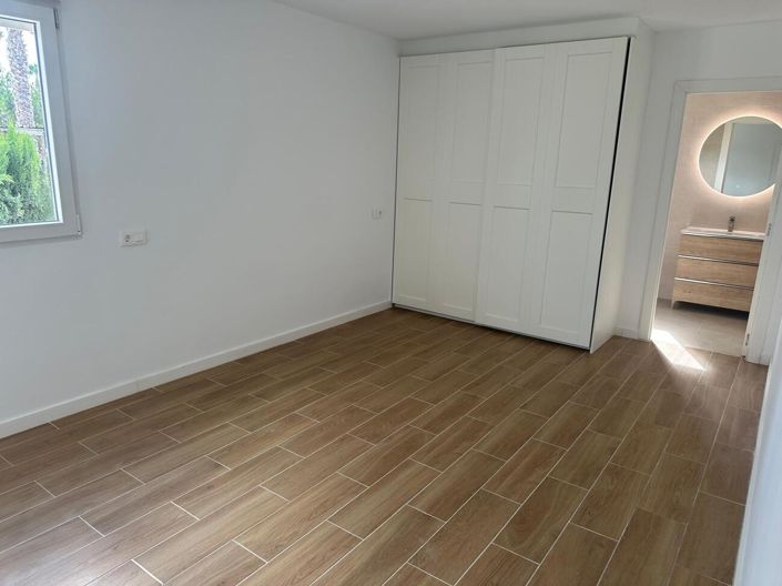 Image No.14-3 Bed Villa for sale