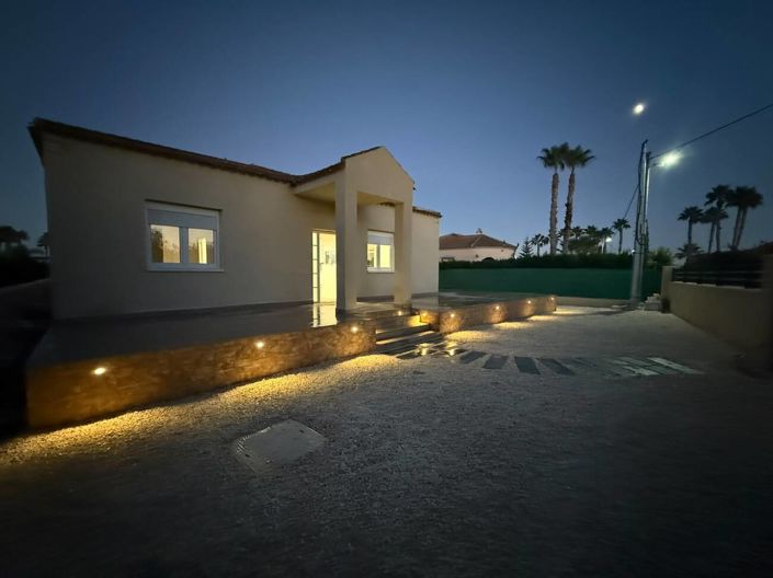 Image No.29-3 Bed Villa for sale