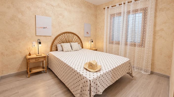 Image No.12-1 Bed Apartment for sale