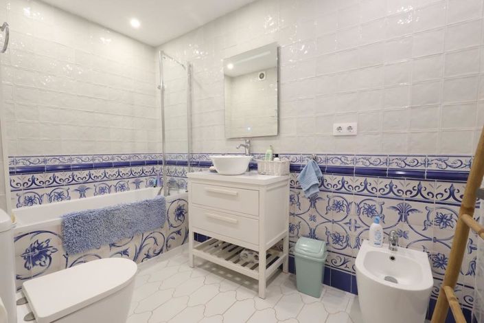 Image No.11-3 Bed Apartment for sale