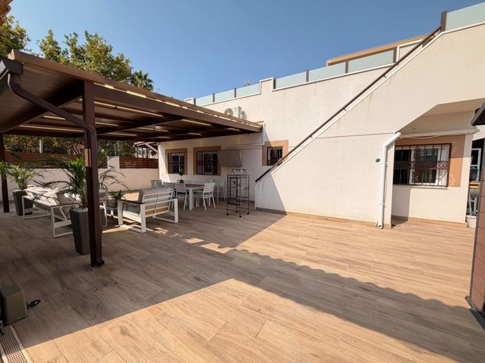 Image No.3-2 Bed Property for sale