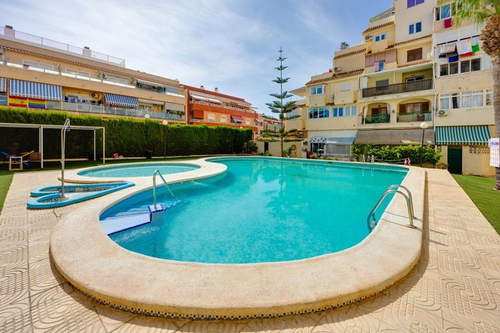 Image No.3-Appartement de 1 chambre à vendre à Torrevieja