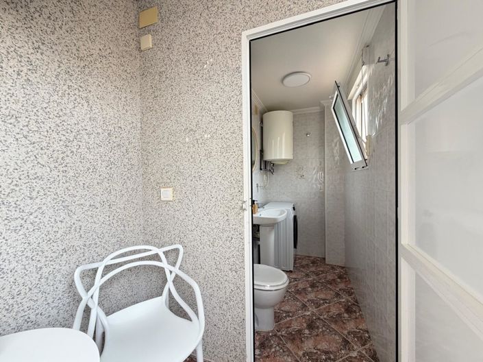 Image No.20-2 Bed Apartment for sale