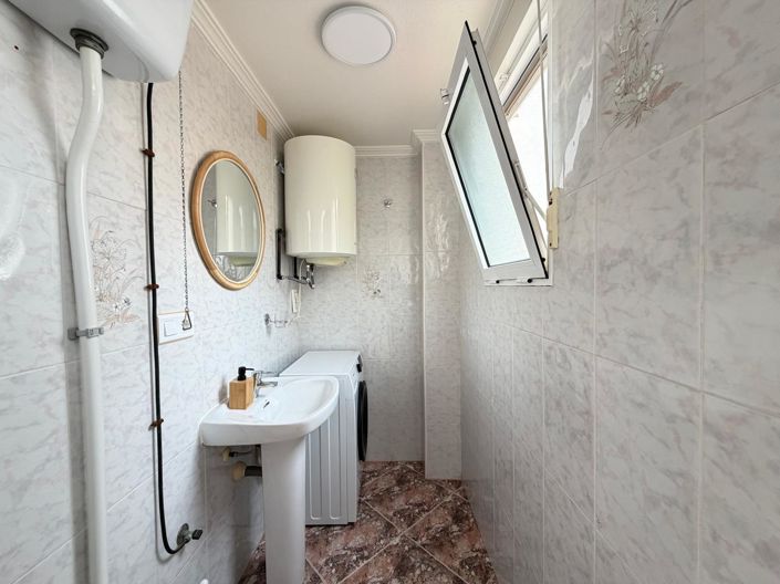Image No.21-2 Bed Apartment for sale