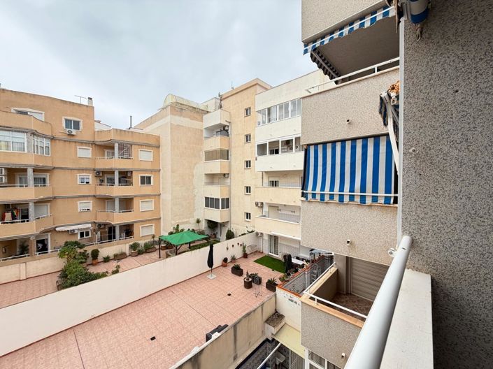 Image No.27-2 Bed Apartment for sale