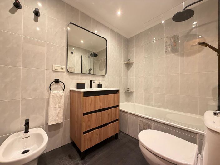 Image No.31-2 Bed Apartment for sale