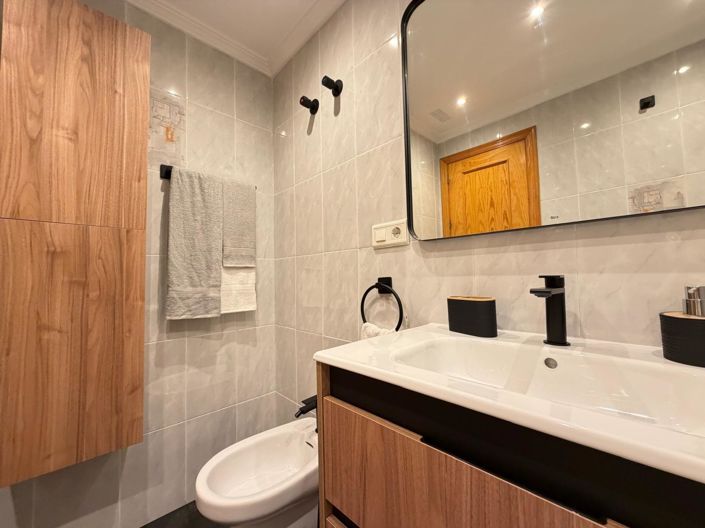 Image No.36-2 Bed Apartment for sale