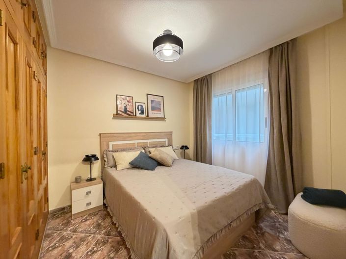 Image No.44-2 Bed Apartment for sale