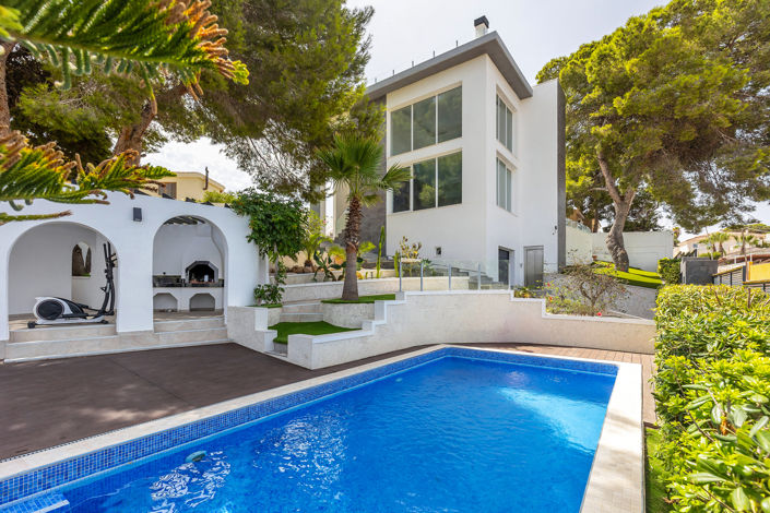Image No.2-6 Bed Villa for sale