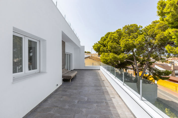 Image No.25-6 Bed Villa for sale