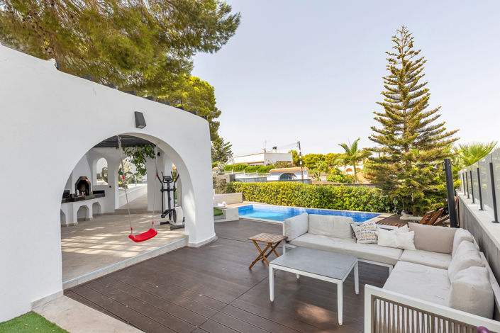 Image No.42-6 Bed Villa for sale