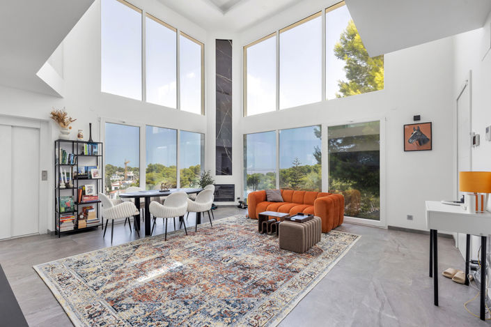 Image No.6-6 Bed Villa for sale