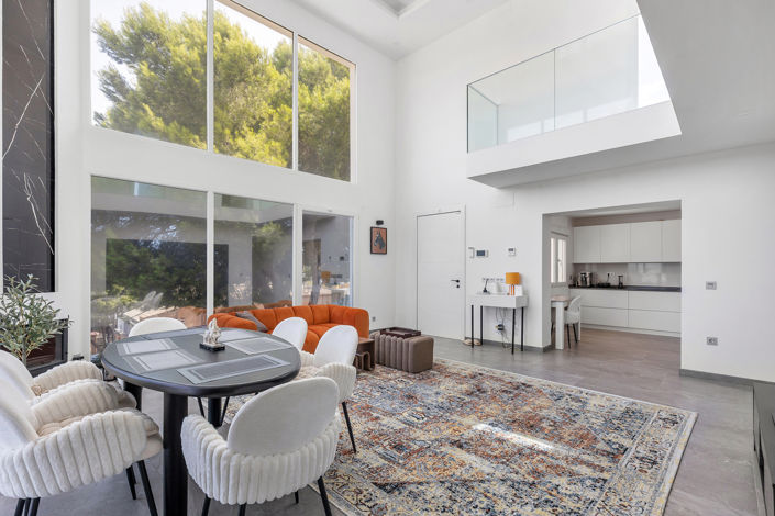 Image No.8-6 Bed Villa for sale