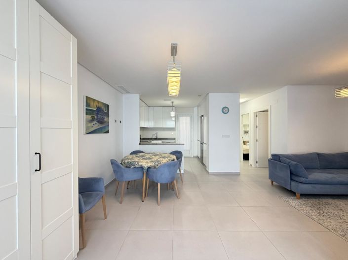 Image No.19-3 Bed Property for sale
