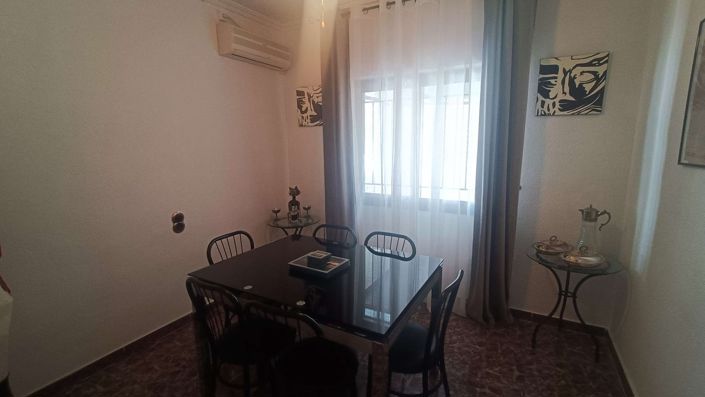Image No.12-6 Bed Villa for sale