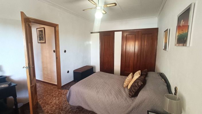 Image No.20-6 Bed Villa for sale