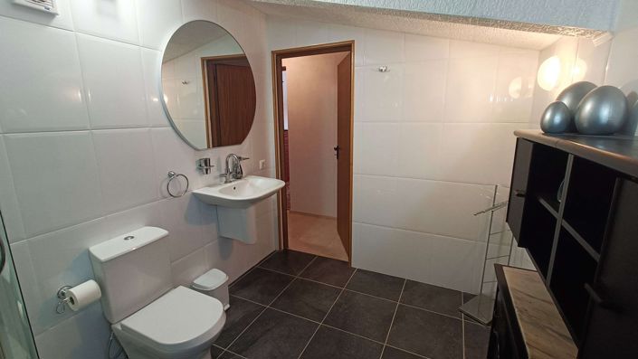 Image No.31-6 Bed Villa for sale