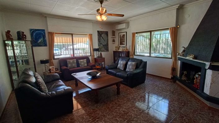 Image No.5-6 Bed Villa for sale