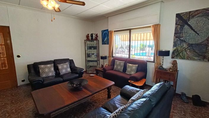 Image No.6-6 Bed Villa for sale