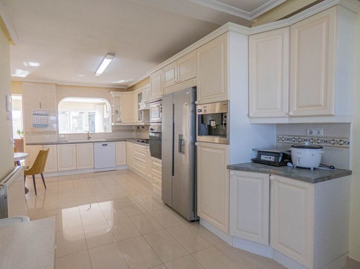 Image No.7-7 Bed Villa for sale