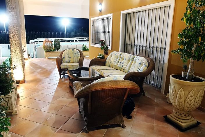 Image No.42-5 Bed Villa for sale