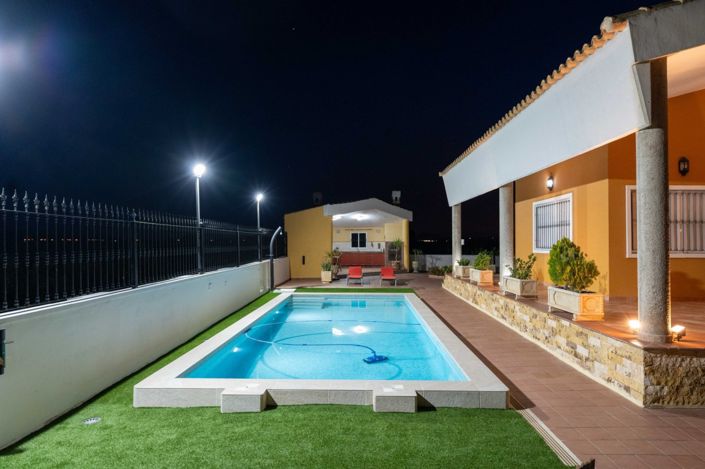 Image No.44-5 Bed Villa for sale