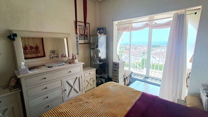 Image No.11-1 Bed Apartment for sale
