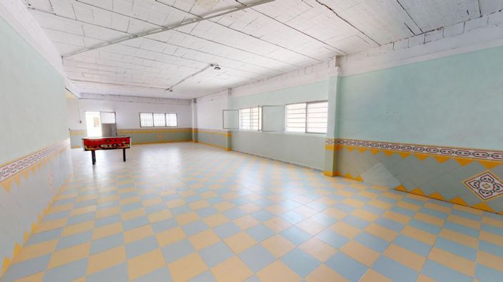 Image No.15-5 Bed Property for sale