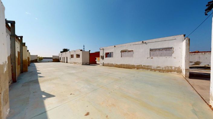 Image No.25-5 Bed Property for sale