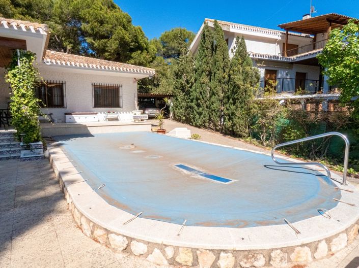 Image No.28-6 Bed Villa for sale