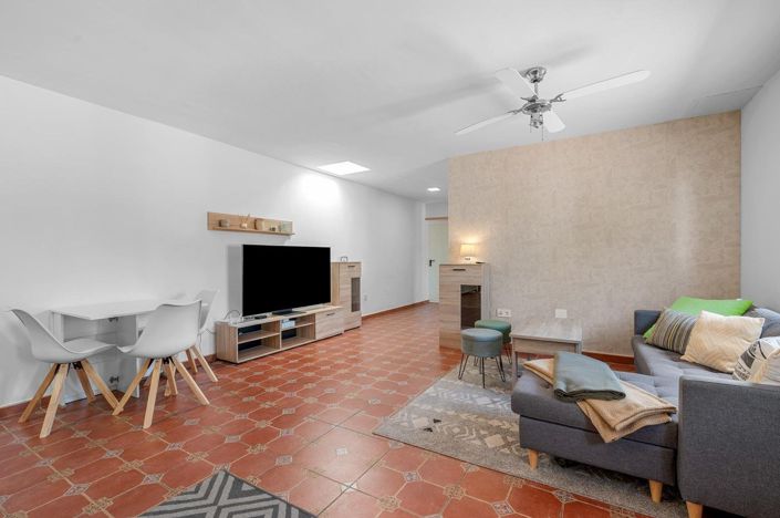 Image No.5-6 Bed Villa for sale
