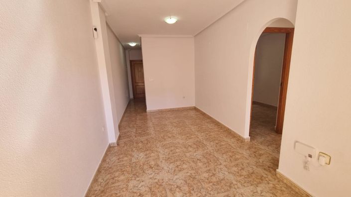 Image No.3-Appartement de 2 chambres à vendre à Torrevieja