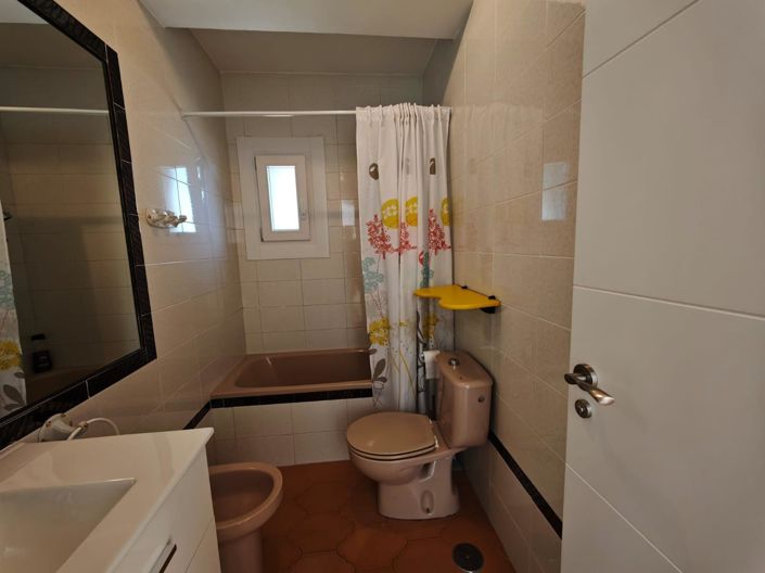 Image No.19-2 Bed Apartment for sale