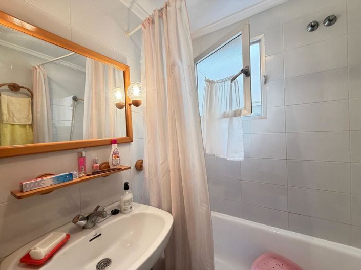 Image No.10-1 Bed Apartment for sale