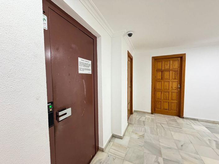 Image No.33-1 Bed Apartment for sale