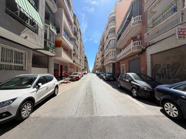 Image No.44-1 Bed Apartment for sale