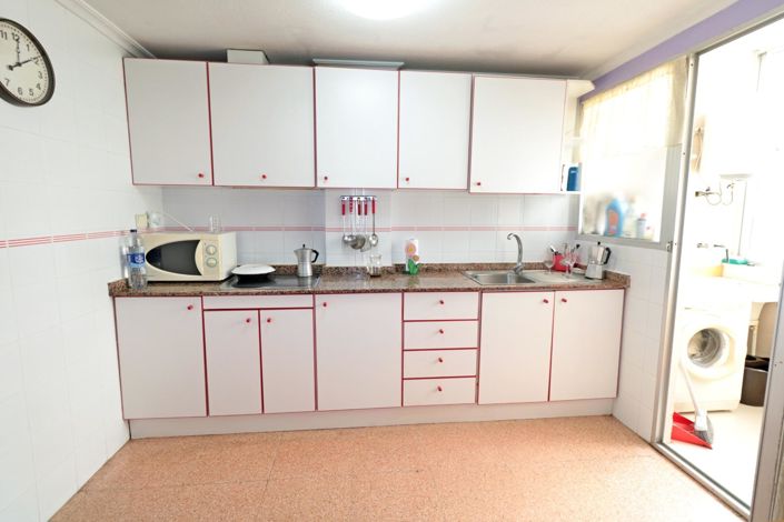 Image No.10-3 Bed Apartment for sale