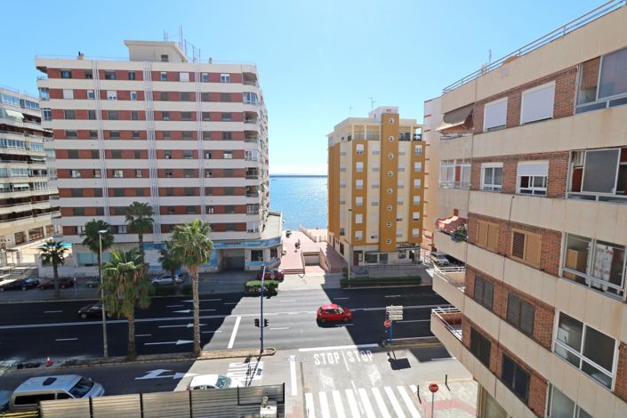 Image No.20-3 Bed Apartment for sale