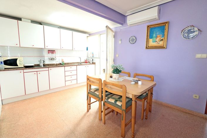 Image No.8-3 Bed Apartment for sale