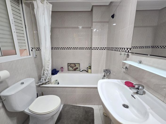 Image No.16-2 Bed Apartment for sale