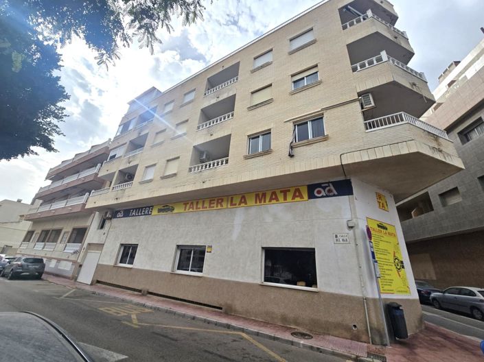 Image No.26-2 Bed Apartment for sale