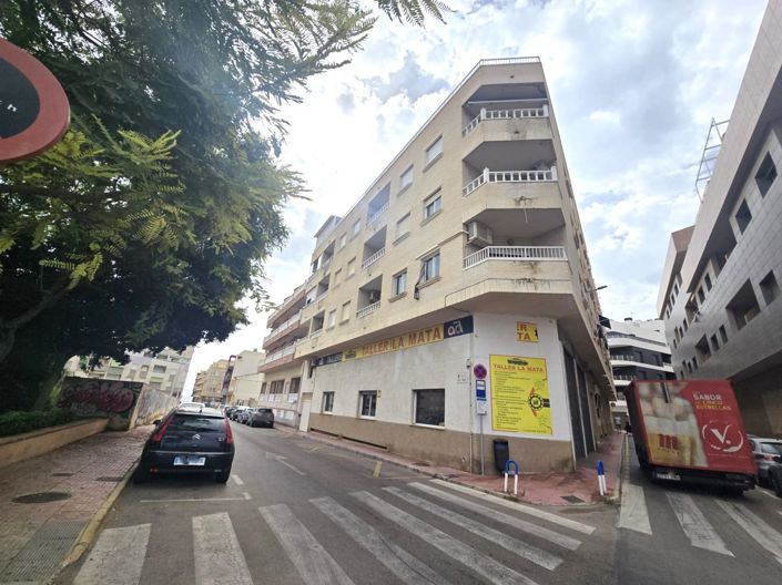 Image No.27-2 Bed Apartment for sale