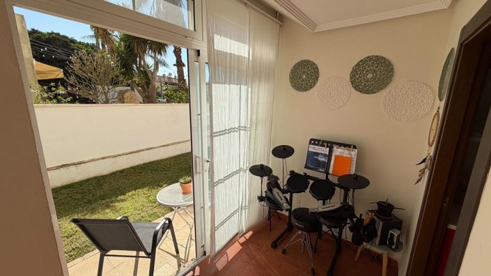 Image No.20-1 Bed Apartment for sale