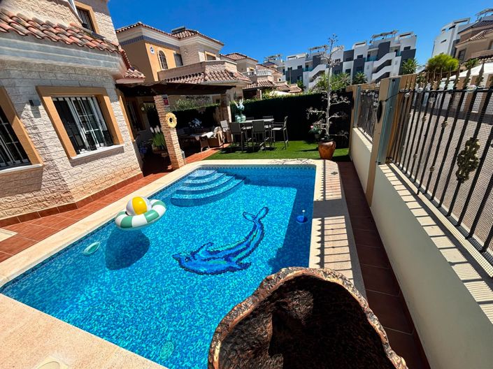 Image No.2-Villa de 2 chambres à vendre à Guardamar del Segura